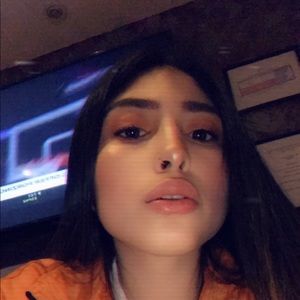 Meet your Posher, Dulce